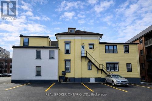 44 Weber Street W, Kitchener, ON - Outdoor