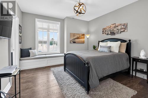 224 Mountain Road, Grimsby, ON - Indoor Photo Showing Bedroom