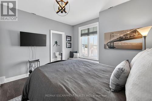 224 Mountain Road, Grimsby, ON - Indoor Photo Showing Bedroom