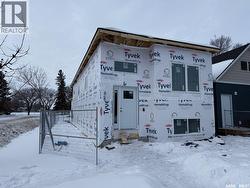 1401 D AVENUE N  Saskatoon, SK S7L 1N7