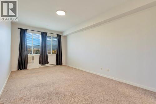 3739 Casorso Road Unit# 313, Kelowna, BC - Indoor Photo Showing Other Room