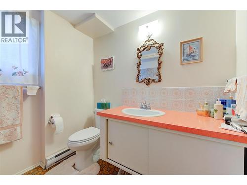 3963 Angus Drive, West Kelowna, BC - Indoor Photo Showing Bathroom