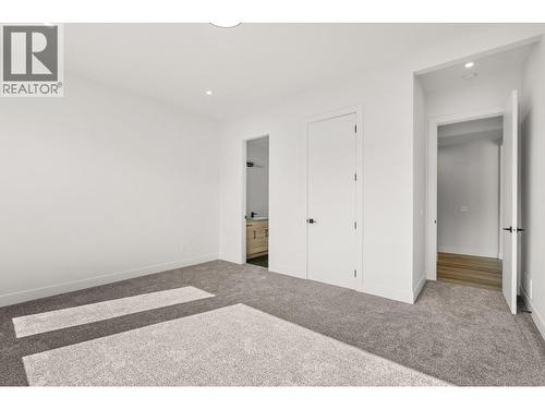 901 Melrose Street, Kelowna, BC - Indoor Photo Showing Other Room