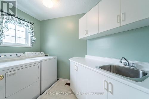 Second Floor - Laundry! - 57 Mattawa Crescent, Ottawa, ON - Indoor Photo Showing Laundry Room