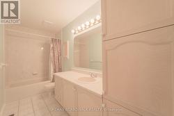 Main Bathroom - 