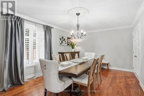 9 Stone Gate Drive, Grimsby, ON - Indoor Photo Showing Dining Room