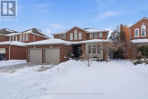 9 Stone Gate Drive, Grimsby, ON - Outdoor With Facade