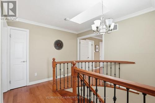 9 Stone Gate Drive, Grimsby, ON - Indoor Photo Showing Other Room