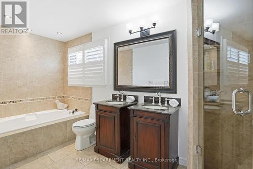 9 Stone Gate Drive, Grimsby, ON - Indoor Photo Showing Bathroom