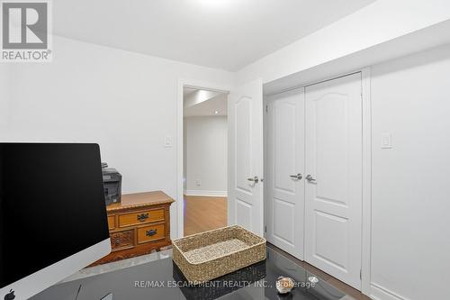 9 Stone Gate Drive, Grimsby, ON - Indoor Photo Showing Other Room