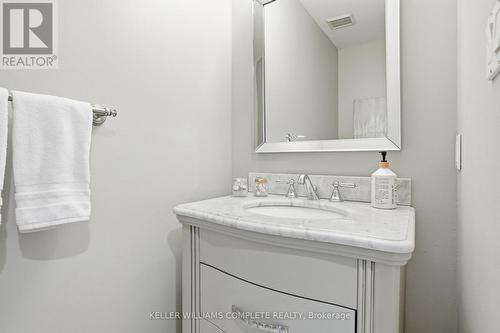 37 Southcreek Drive, Hamilton, ON - Indoor