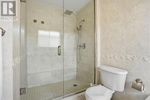 37 Southcreek Drive, Hamilton, ON - Indoor Photo Showing Bathroom