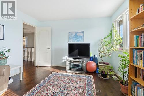 37 Southcreek Drive, Hamilton, ON - Indoor Photo Showing Other Room