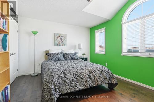37 Southcreek Drive, Hamilton, ON - Indoor Photo Showing Bedroom