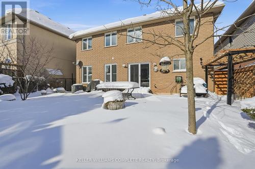 37 Southcreek Drive, Hamilton, ON - Outdoor