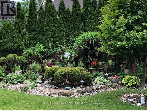 37 Southcreek Drive, Hamilton, ON - Outdoor