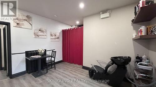 543A College Street, Toronto, ON 