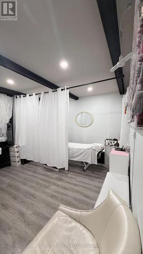 543A College Street, Toronto, ON 