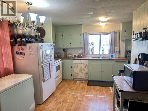 1844 Cruise Drive, Vanderhoof, BC - Indoor Photo Showing Kitchen With Double Sink