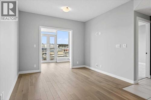 501, 24 Varsity Estates Circle Nw, Calgary, AB - Indoor Photo Showing Other Room
