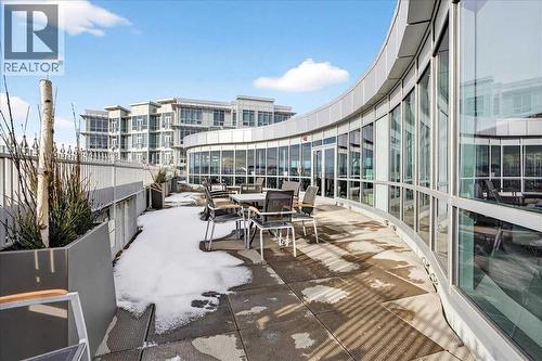 501, 24 Varsity Estates Circle Nw, Calgary, AB - Outdoor