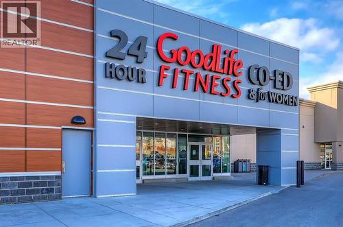 109 & 102, 3550 45 Street Sw, Calgary, AB - Outdoor