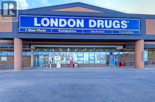 101, 3550 45 Street Sw, Calgary, AB - Outdoor