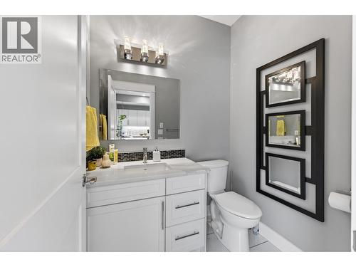 Powder Room - 1512 Granite Drive Unit# 4, Golden, BC - Indoor Photo Showing Bathroom