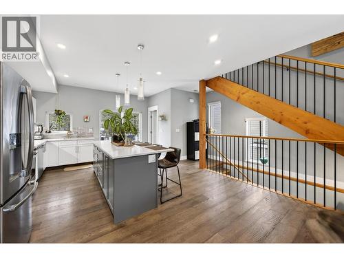 1512 Granite Drive Unit# 4, Golden, BC - Indoor Photo Showing Kitchen With Upgraded Kitchen