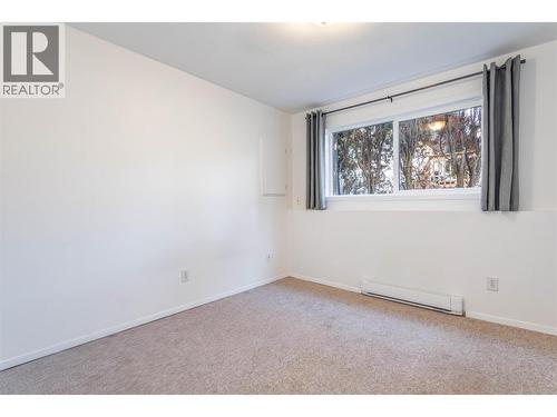 2 bedrooms in legal suite - 885 Walrod Street, Kelowna, BC - Indoor Photo Showing Other Room