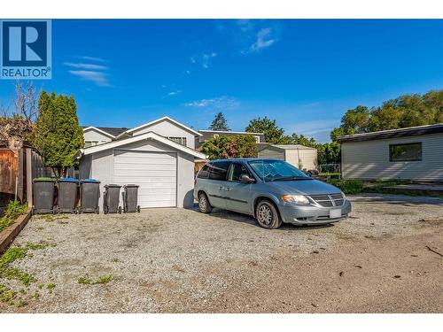 885 Walrod Street, Kelowna, BC - Outdoor