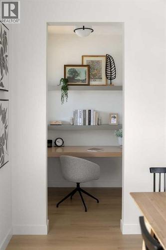 28 Sunvalley View, Cochrane, AB - Indoor