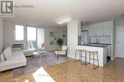 305 - 485 HURON STREET  Toronto, ON M5R 2R5