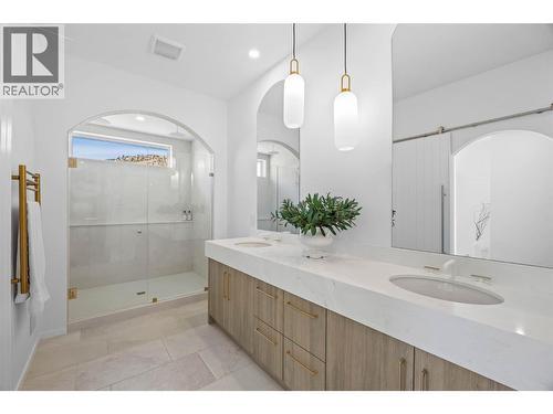 3562 Sage Drive, Kamloops, BC - Indoor Photo Showing Bathroom