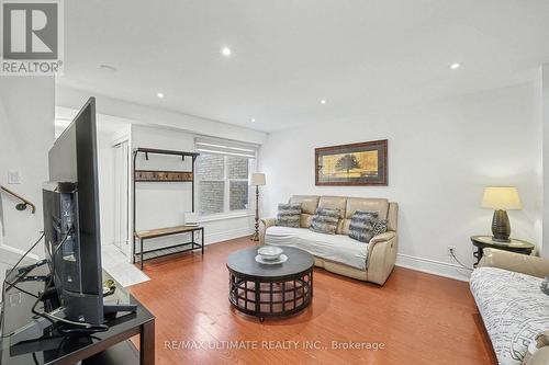 29 Kipling Crescent, Ajax, ON - Indoor Photo Showing Living Room