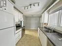 150 Nelson Street E, New Tecumseth, ON  - Indoor Photo Showing Kitchen 