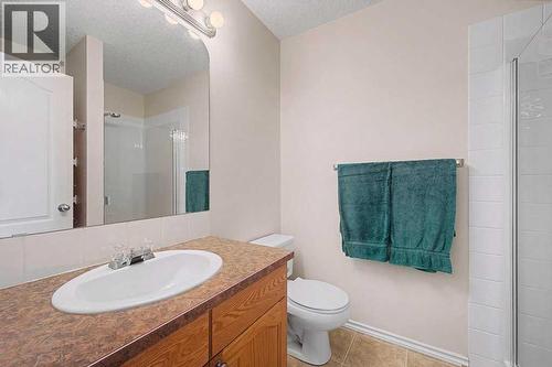 272 Chaparral Drive Se, Calgary, AB - Indoor Photo Showing Bathroom