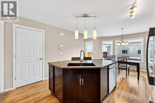 336 Cranberry Circle Se, Calgary, AB - Indoor Photo Showing Kitchen