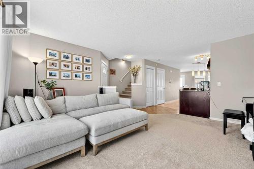336 Cranberry Circle Se, Calgary, AB - Indoor Photo Showing Living Room