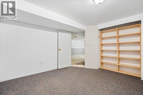 724 Pinecliff Road Ne, Calgary, AB - Indoor Photo Showing Other Room