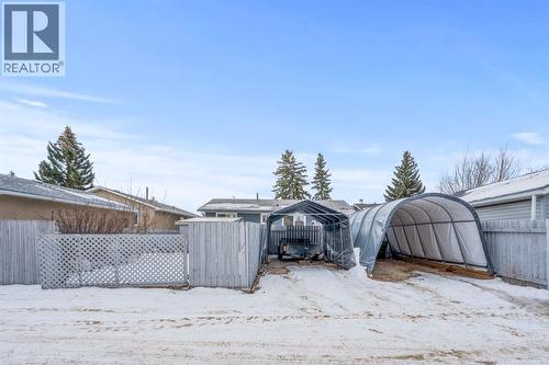 724 Pinecliff Road Ne, Calgary, AB - Outdoor