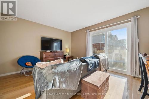 33 - 124 Gosling Gardens, Guelph (Clairfields/Hanlon Business Park), ON - Indoor Photo Showing Bedroom