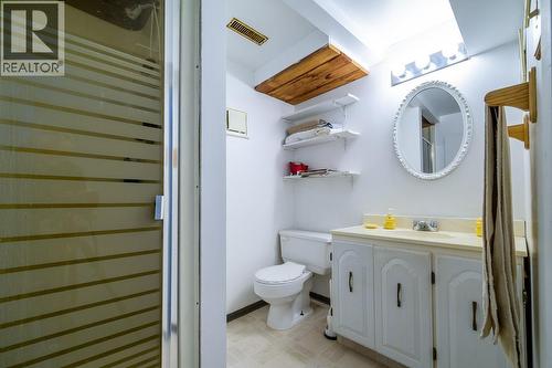 1835 Westsyde Road, Kamloops, BC - Indoor Photo Showing Bathroom