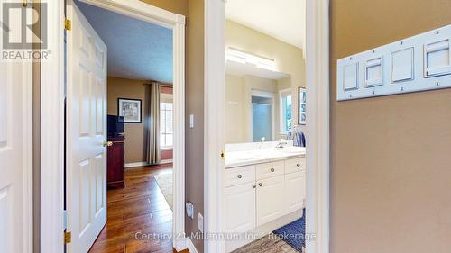 Main floor Bathroom - 29 Ridge Creek Drive, Meaford, ON - Indoor