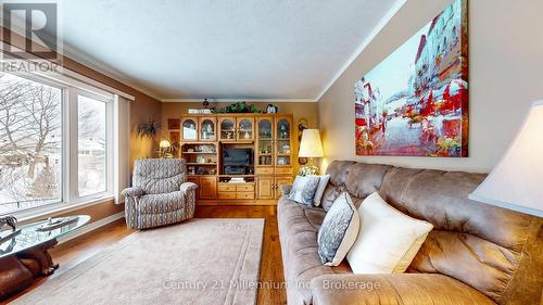 29 Ridge Creek Drive, Meaford, ON - Indoor Photo Showing Living Room