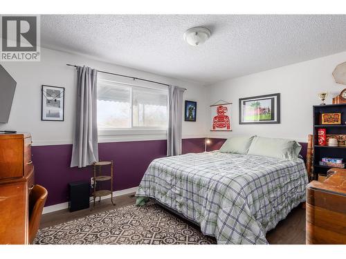 Second bedroom on the second floor - 865 Theodora Road, Kelowna, BC - Indoor Photo Showing Bedroom