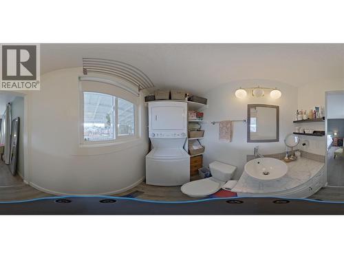 865 Theodora Road, Kelowna, BC - Indoor