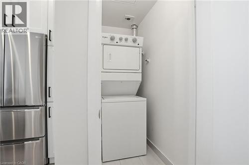 16 Concord Place Unit# 346, Grimsby, ON - Indoor Photo Showing Laundry Room