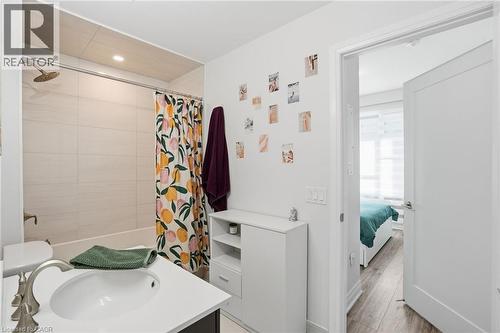 16 Concord Place Unit# 346, Grimsby, ON - Indoor Photo Showing Bathroom