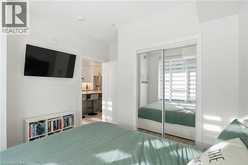 16 Concord Place Unit# 346, Grimsby, ON - Indoor Photo Showing Bedroom